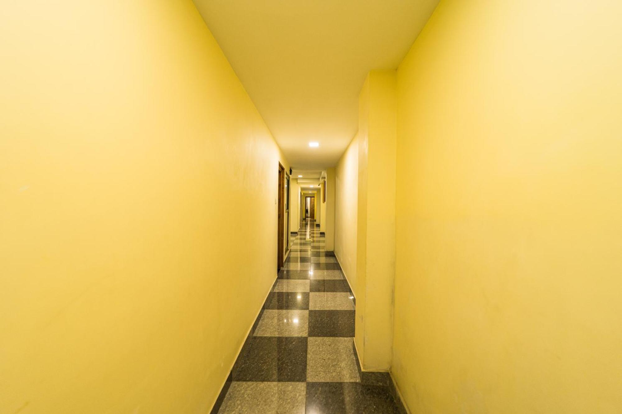 Sau Residency Hotel Kanchipuram Luaran gambar